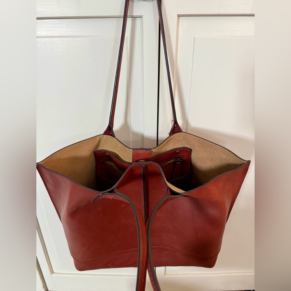 Frye Lucy Leather Tote Bag - Picture 3 of 8